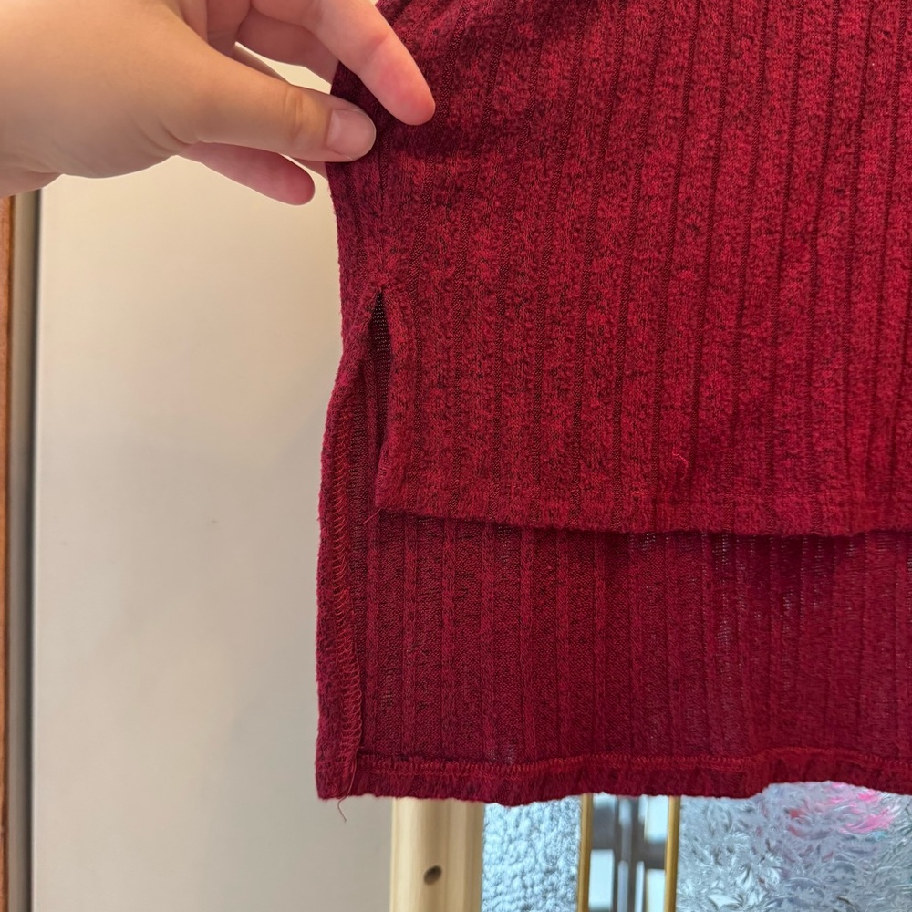 Maroon Large Rib Knit Sweater - Picture 3 of 5